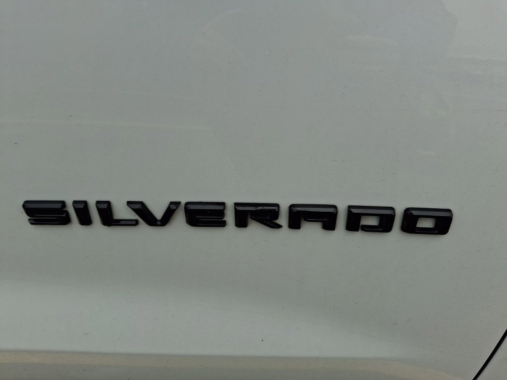 Used 2021 Chevrolet Silverado 1500 LT w/ Z71 Off-Road Package AWD/4WD image 14