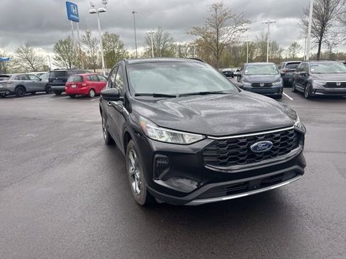 Used 2025 Ford Escape ST-Line w/ Tech Pack #1 AWD/4WD image 4