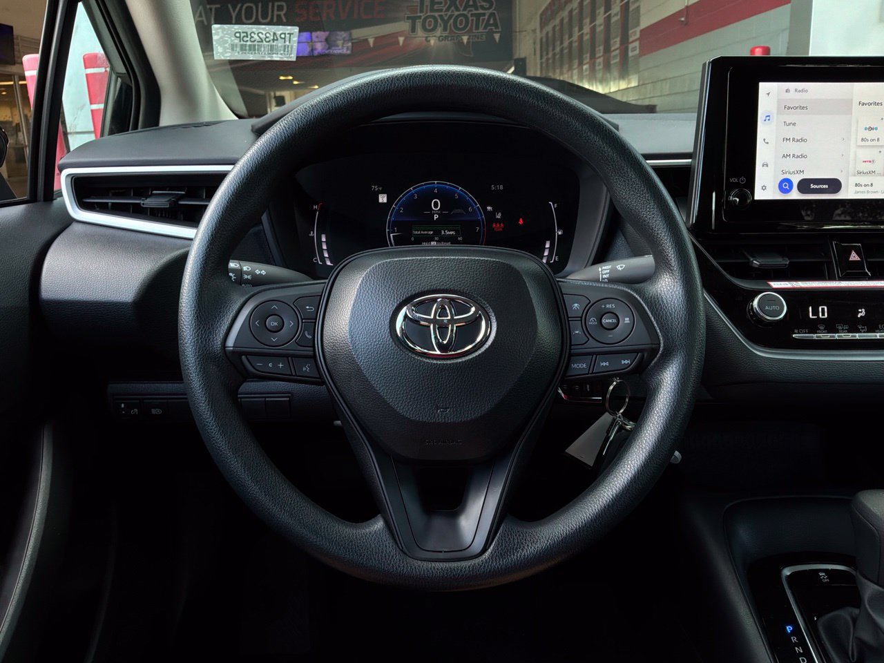 Used 2026 Toyota Corolla LE FWD image 32