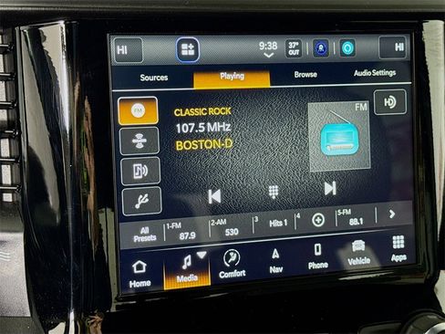 Used 2024 RAM 2500 Tradesman w/ Chrome Appearance Group image 8