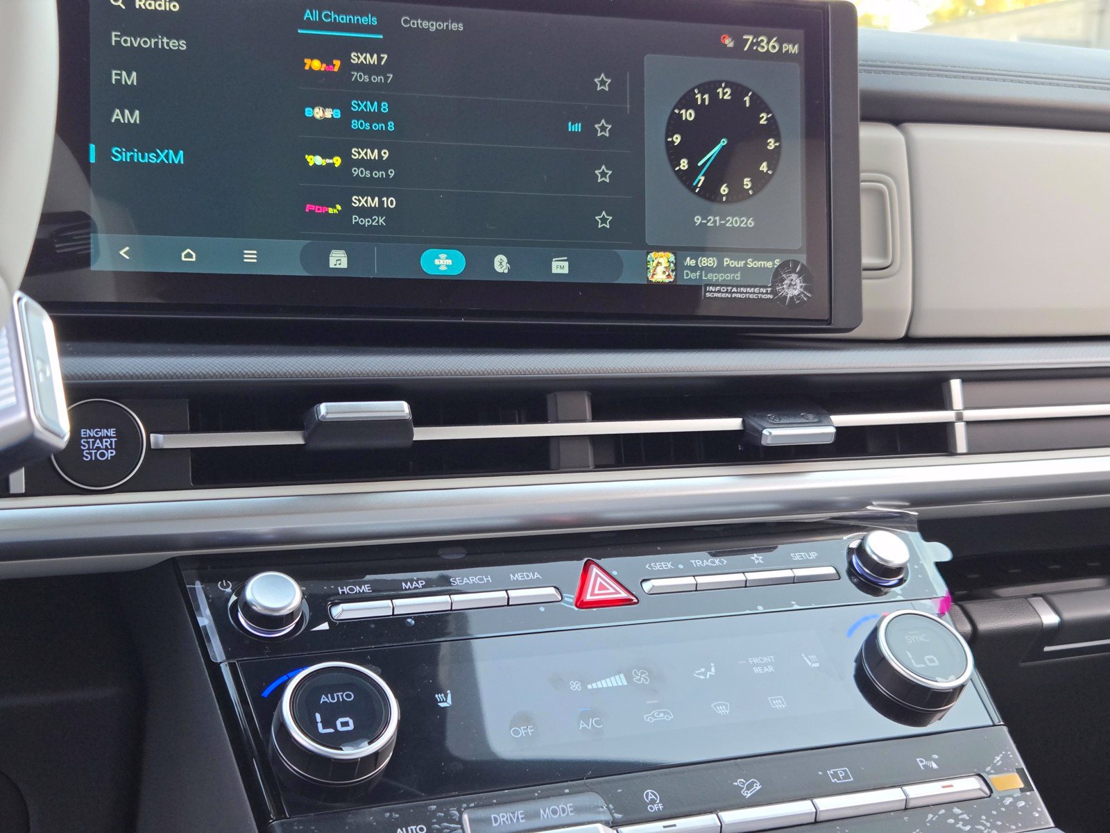 New 2027 Hyundai Santa Fe SEL FWD image 17