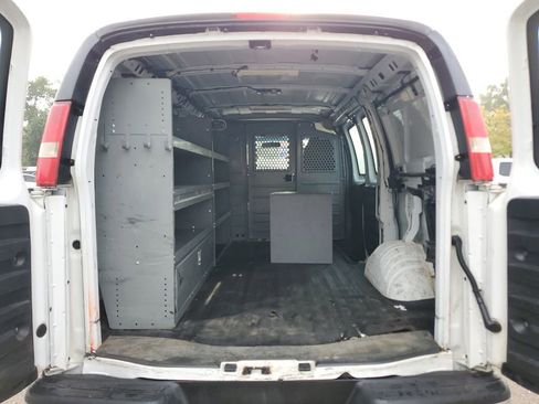 Used 2015 Chevrolet Express 2500 w/ Express Access Plus Package image 6