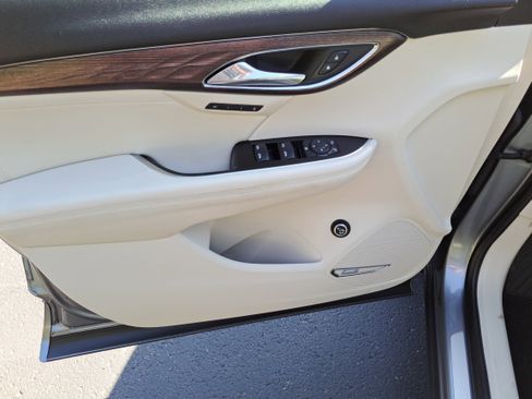 Used 2021 Buick Envision Avenir image 16