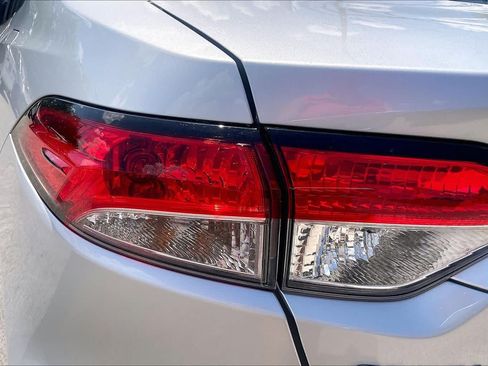 Used 2025 Toyota Corolla LE FWD image 26