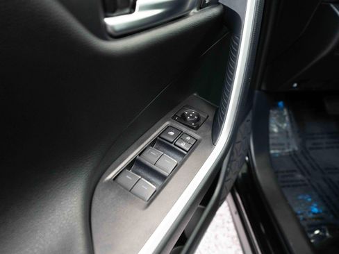 Used 2025 Toyota RAV4 Limited w/ Advanced Technology Package image 8