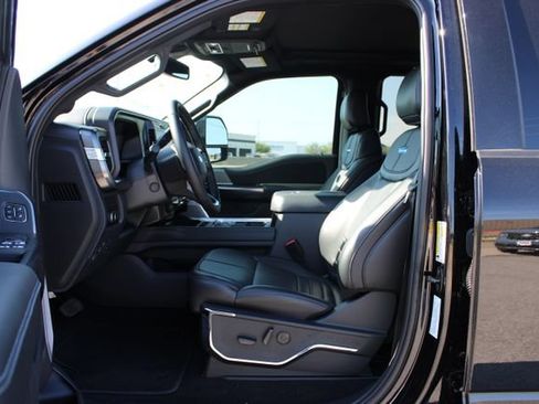 New 2026 Ford F250 Platinum AWD/4WD image 9