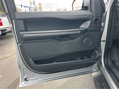Certified 2022 Ford Expedition XLT image 34