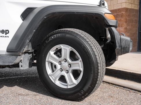 Used 2022 Jeep Wrangler Sport S image 13