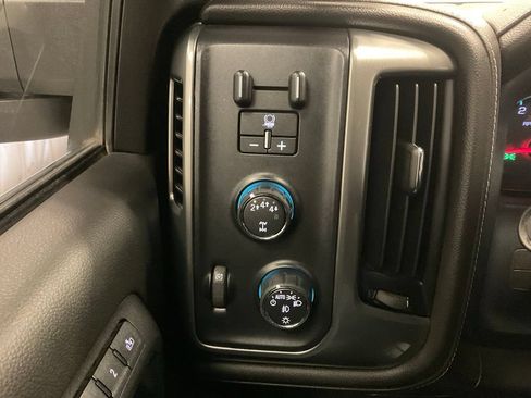Used 2019 Chevrolet Silverado 2500 LTZ w/ Duramax Plus Package AWD/4WD image 22