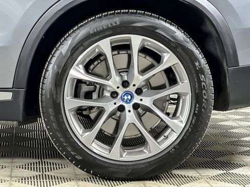 Used 2024 BMW X5 xDrive50e w/ Parking Assistance Package image 26