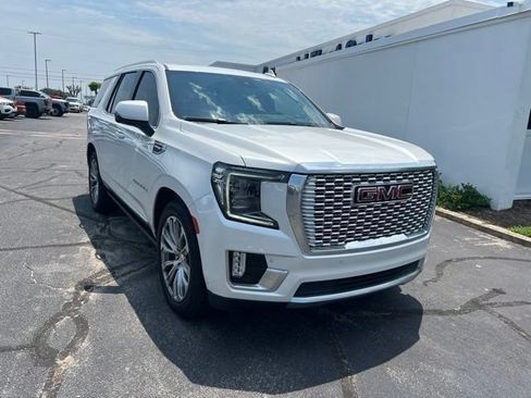 Certified 2023 GMC Yukon Denali w/ Denali Reserve Package AWD/4WD image 1