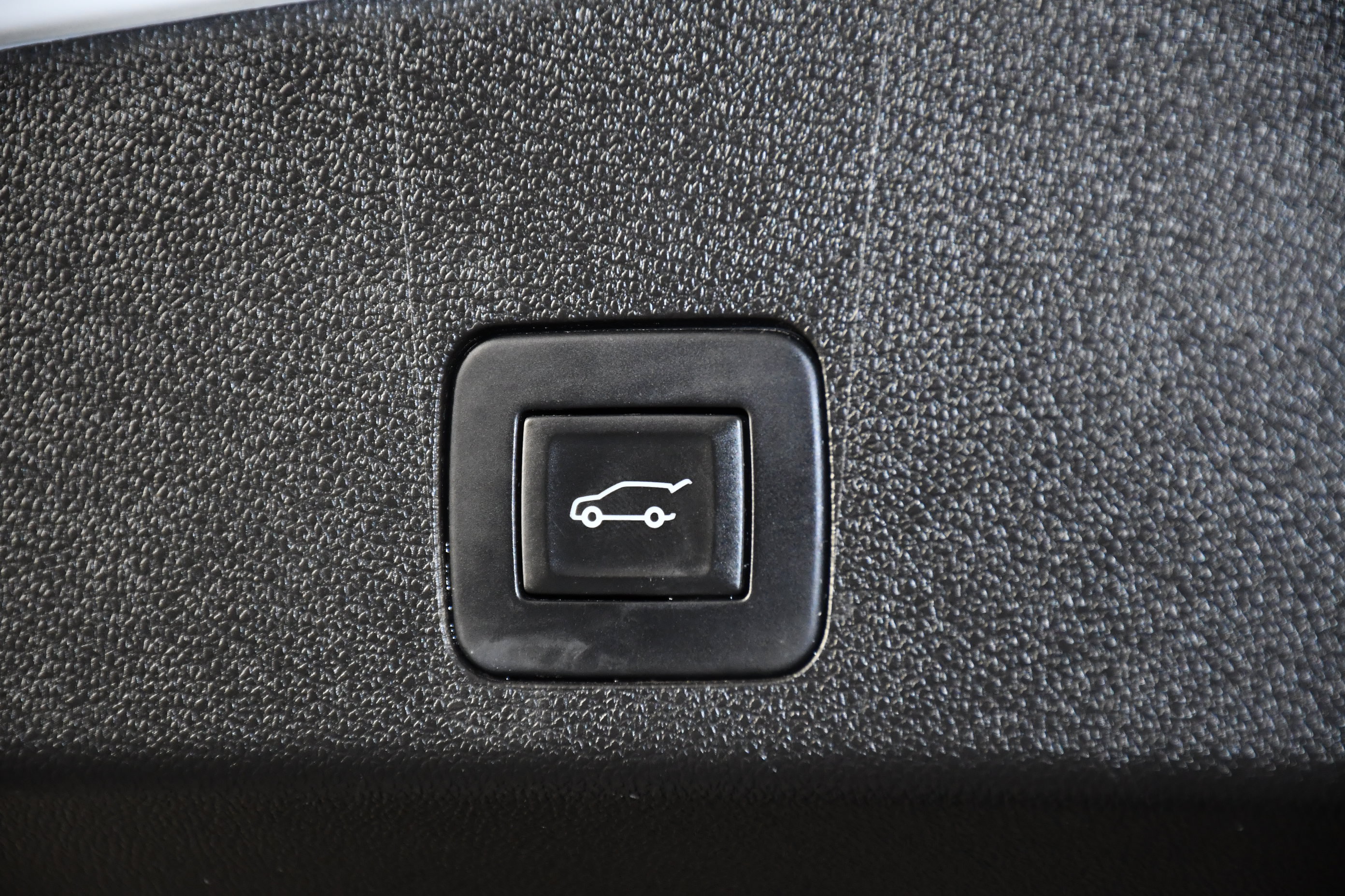 Used 2022 Buick Encore GX Essence w/ Advanced Technology Package FWD image 53