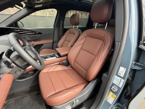 New 2026 Lincoln Nautilus Reserve image 23