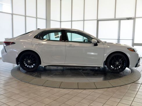 Used 2024 Toyota Camry XSE w/ Navigation Package FWD image 9