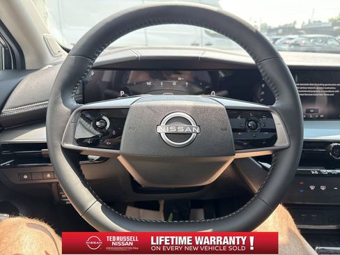 New 2025 Nissan Murano SL image 12