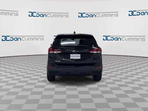 Used 2024 Chevrolet Equinox LS w/ LS Convenience Package AWD/4WD image 7