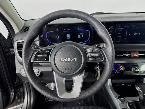 Certified 2026 Kia Seltos LX AWD/4WD image 12