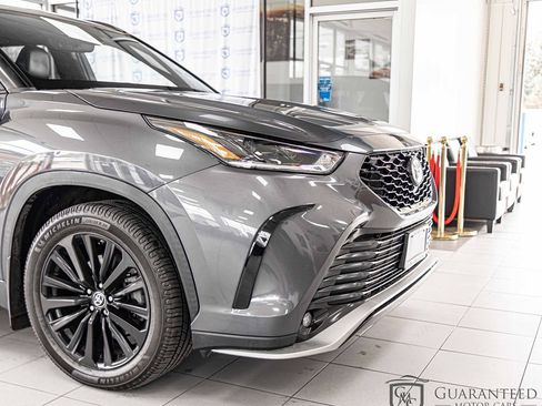 Used 2021 Toyota Highlander XSE image 4