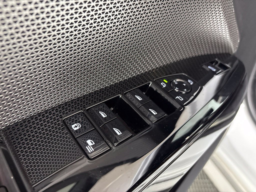 Certified 2024 BMW i7 eDrive50 RWD image 23