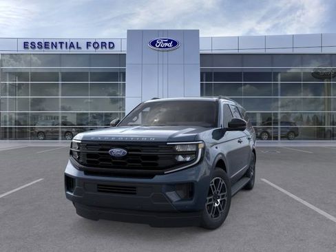 New 2026 Ford Expedition Active RWD image 2