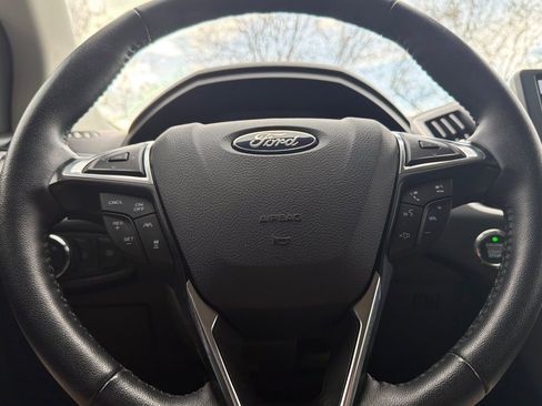 Used 2024 Ford Edge SEL AWD/4WD image 23