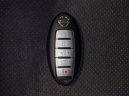 Used 2017 Nissan Rogue SL w/ SL Premium Package AWD/4WD image 32