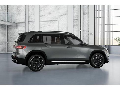 New 2026 Mercedes-Benz GLB 35 AMG 4MATIC image 18