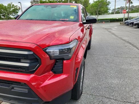 Used 2025 Toyota Tacoma SR image 2