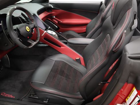 Used 2025 Ferrari Roma Spider image 24