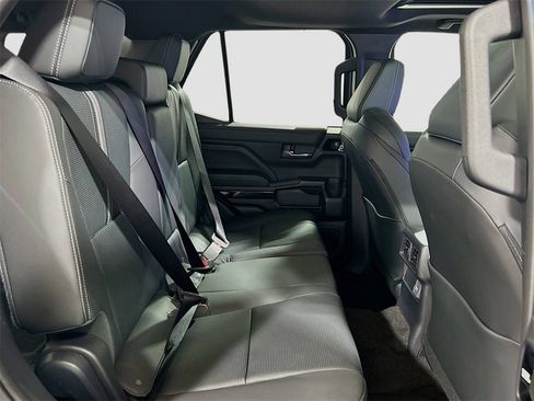 New 2025 Toyota 4Runner Limited image 28