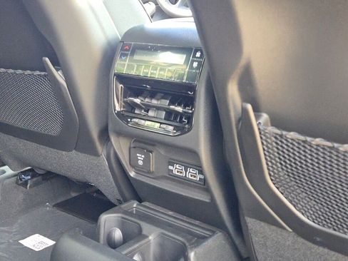 New 2025 Jeep Grand Cherokee L Altitude image 12