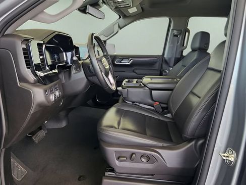 Used 2025 GMC Sierra 1500 SLT AWD/4WD image 12