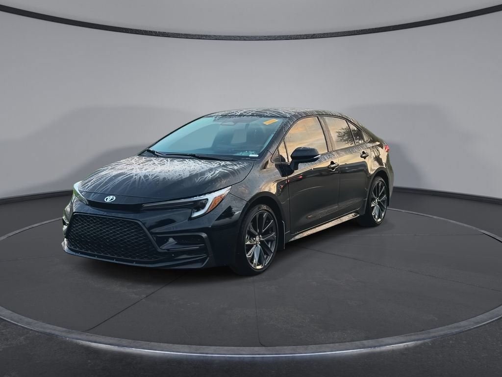 Used 2026 Toyota Corolla SE FWD image 4