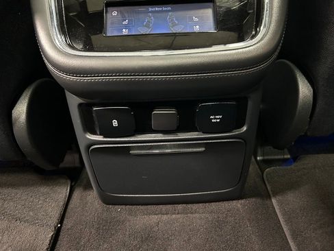 Certified 2023 Lincoln Navigator L Reserve AWD/4WD image 30