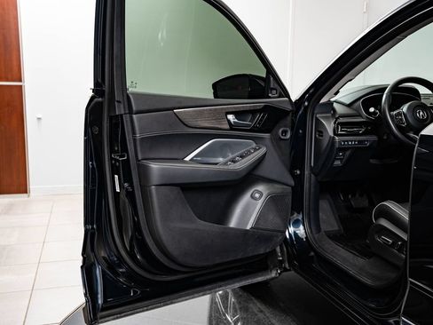 Certified 2025 Acura MDX SH-AWD w/ Advance Package image 29
