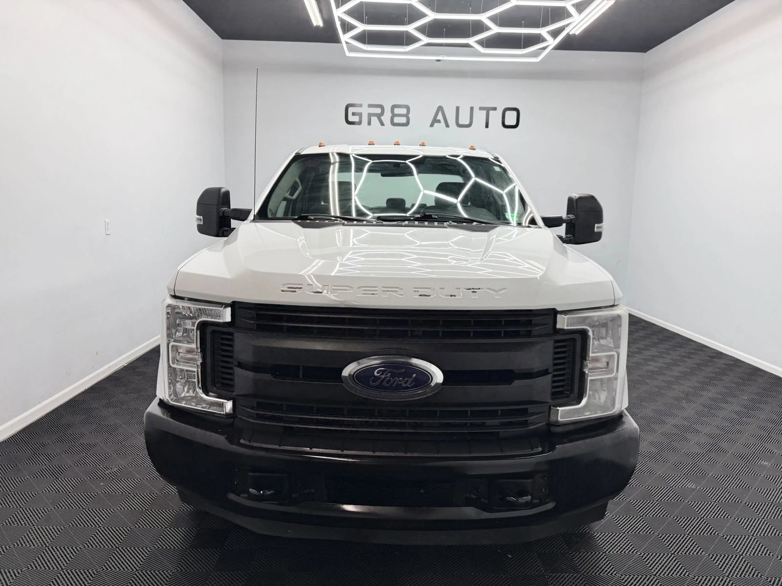 Used 2017 Ford F250 XL w/ Power Equipment Group RWD image 2