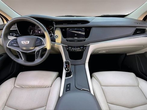 Used 2017 Cadillac XT5 Premium Luxury image 15