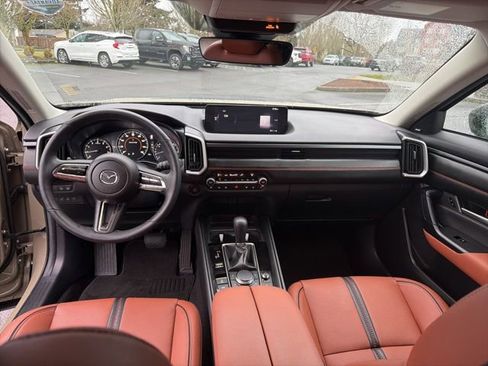 Used 2025 MAZDA CX-50 Meridian Edition w/ Apex Package image 9