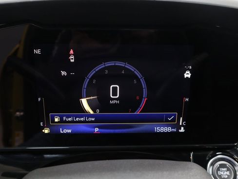 Used 2024 Chevrolet Trax RS w/ Driver Confidence Package image 30