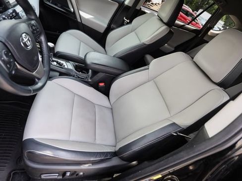 Used 2018 Toyota RAV4 Limited w/ Advanced Technology Package AWD/4WD image 49
