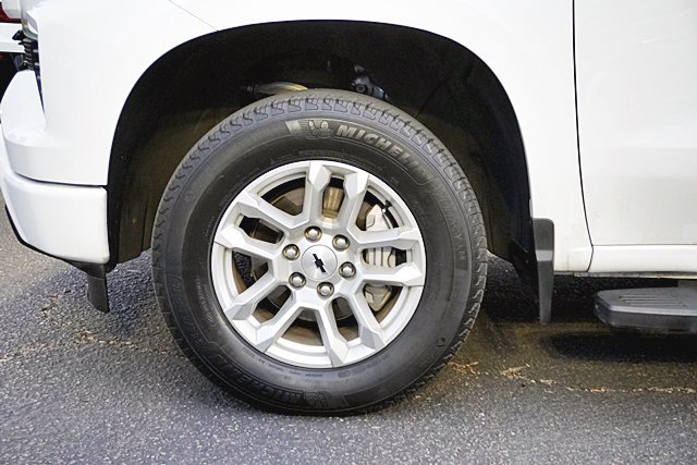 Used 2024 Chevrolet Silverado 1500 RST AWD/4WD image 14