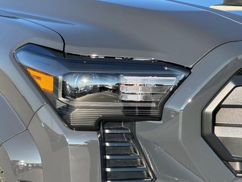 New 2026 Toyota Tacoma SR5 image 9