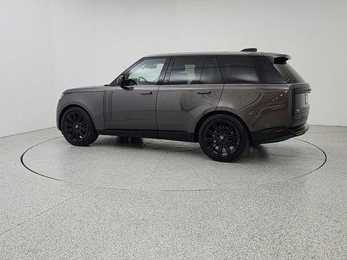 Used 2024 Land Rover Range Rover SE AWD/4WD image 7