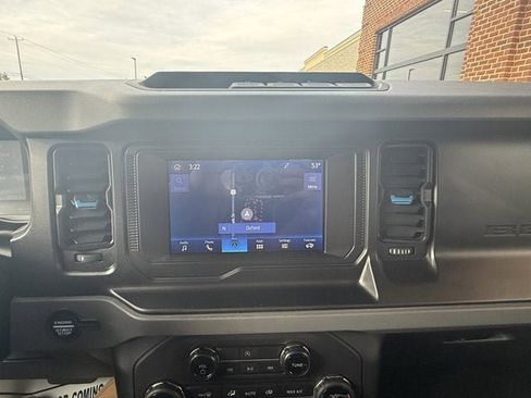 Used 2023 Ford Bronco Black Diamond image 29