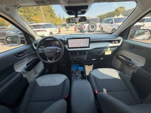 New 2025 Ford Maverick XLT w/ XLT Luxury Package image 7