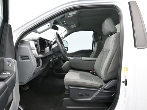 Used 2023 Ford F350 XLT w/ FX4 Off-Road Package image 9