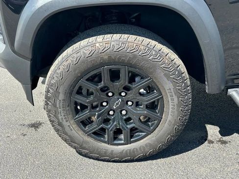 Used 2024 Chevrolet Colorado Trail Boss w/ Advanced Trailering Package AWD/4WD image 12
