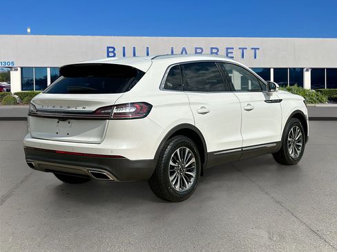 Used 2022 Lincoln Nautilus FWD w/ Premium Package image 7