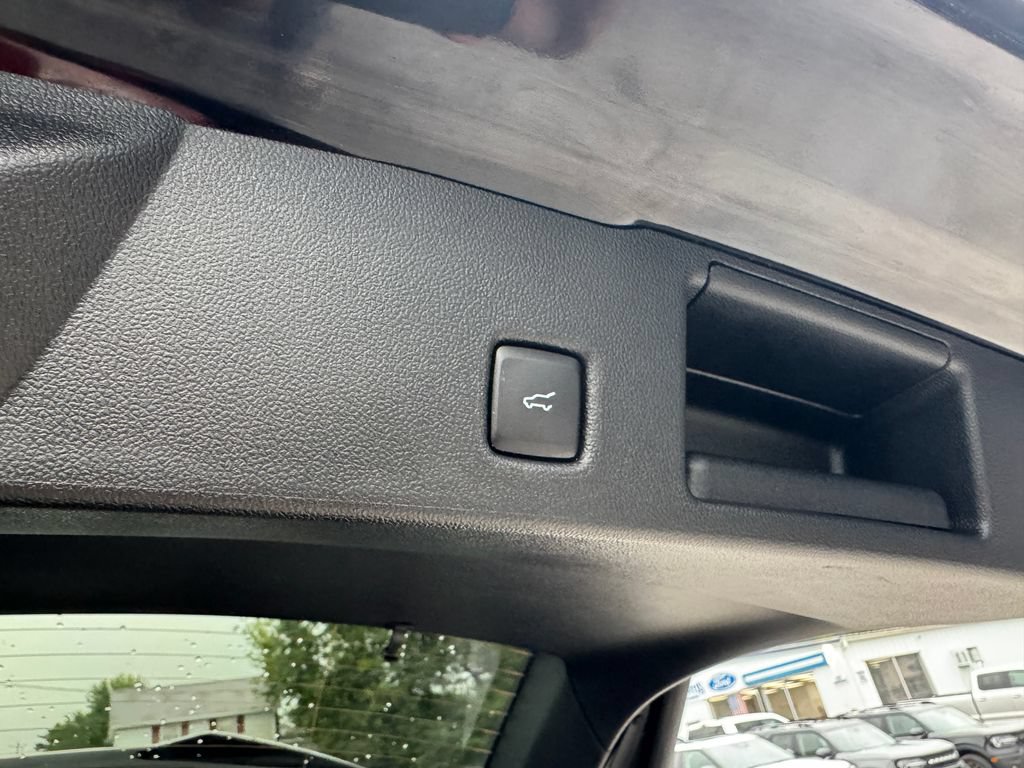 Used 2024 Ford Escape ST-Line w/ Tech Pack #1 AWD/4WD image 12