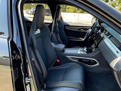 New 2026 Jaguar F-PACE R-Dynamic S image 9